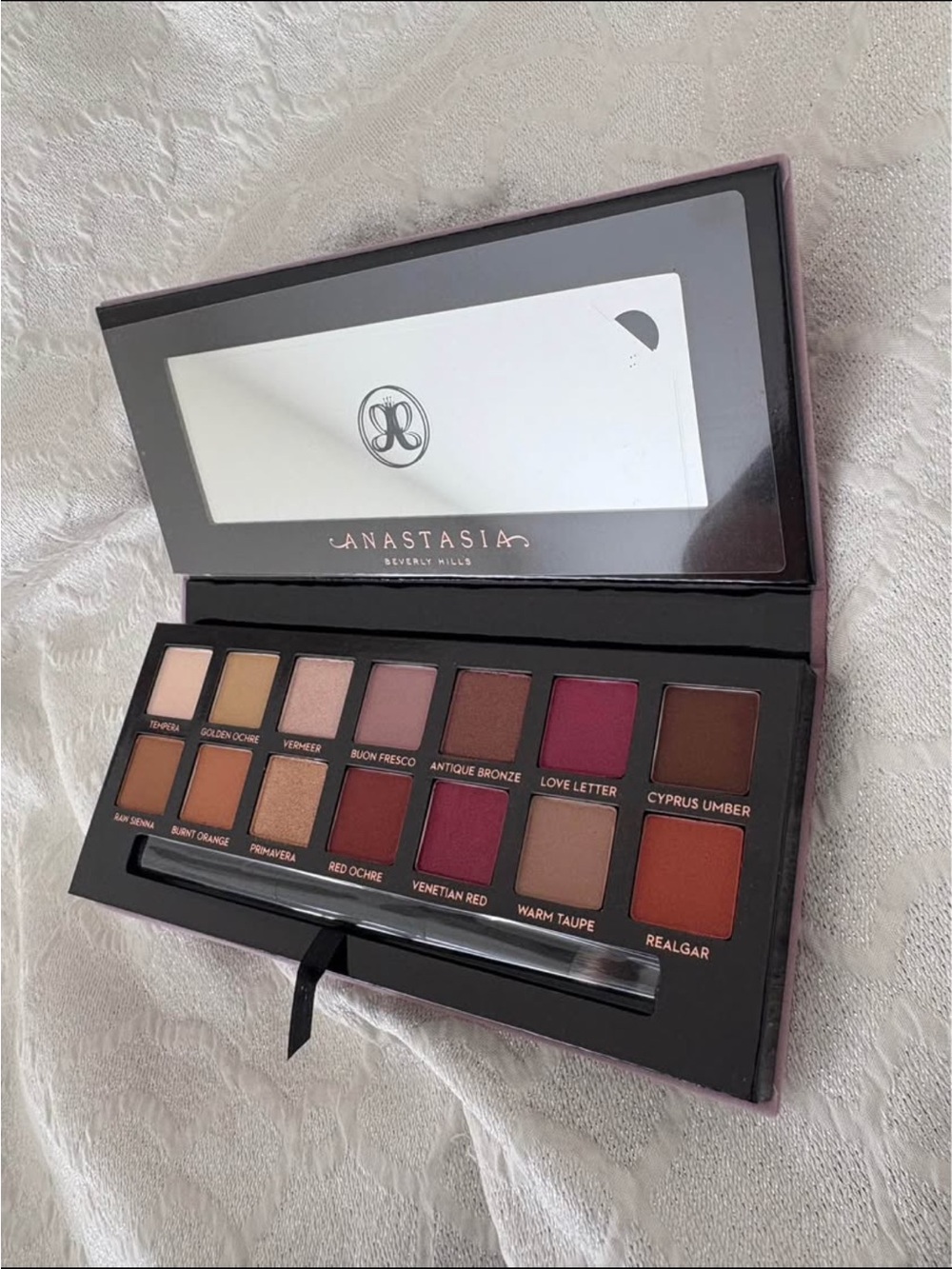 Anastasia Beverly Hills Modern Renaissance Eyeshadow Palette - Pink